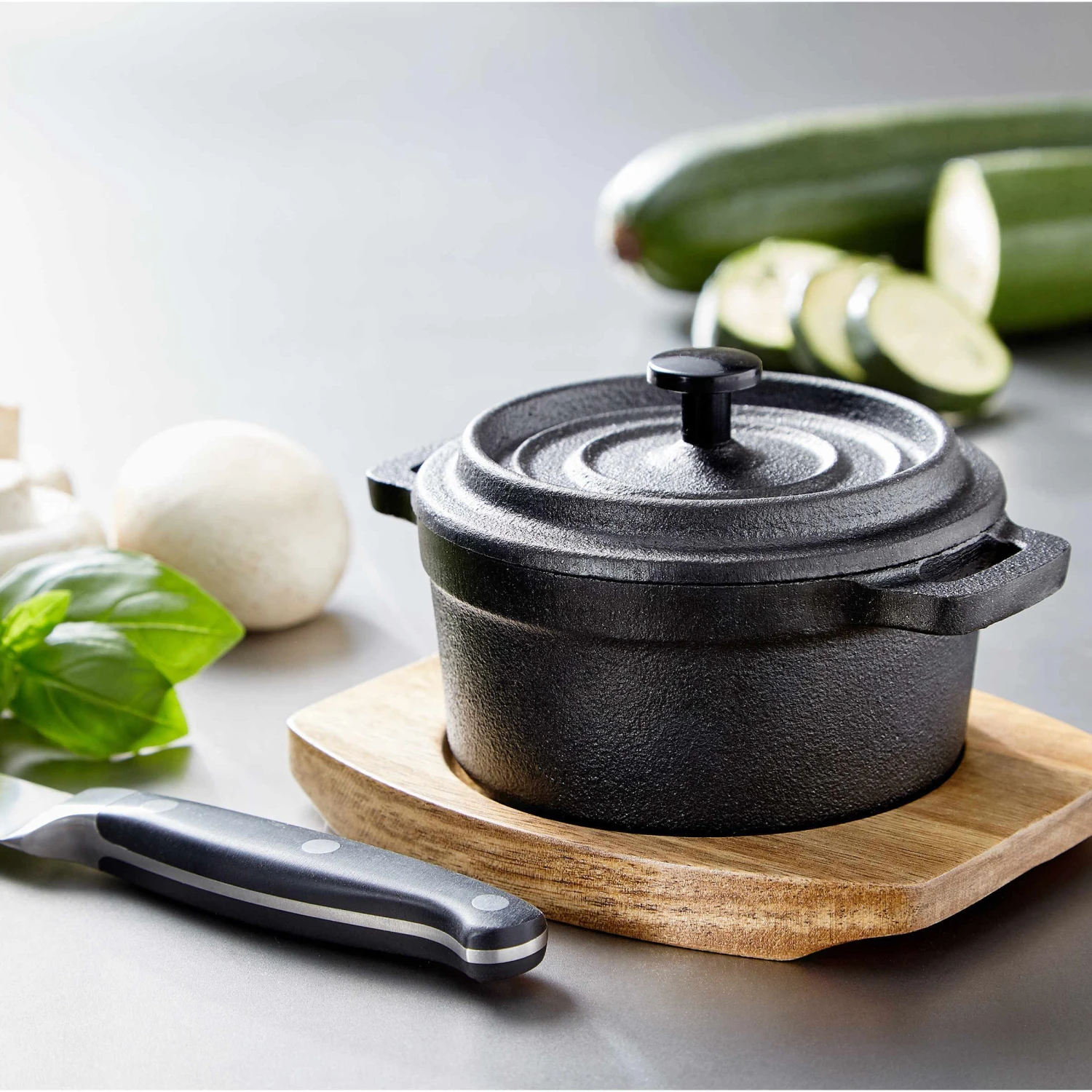 Mini-Serviertopf Mit Holzuntersetzer L 14 X B 11cm HOT IRON In Schwarz 2 Mini-Serviertopf Mit Holzuntersetzer L 14 X B 11cm HOT IRON In Schwarz - Image 2