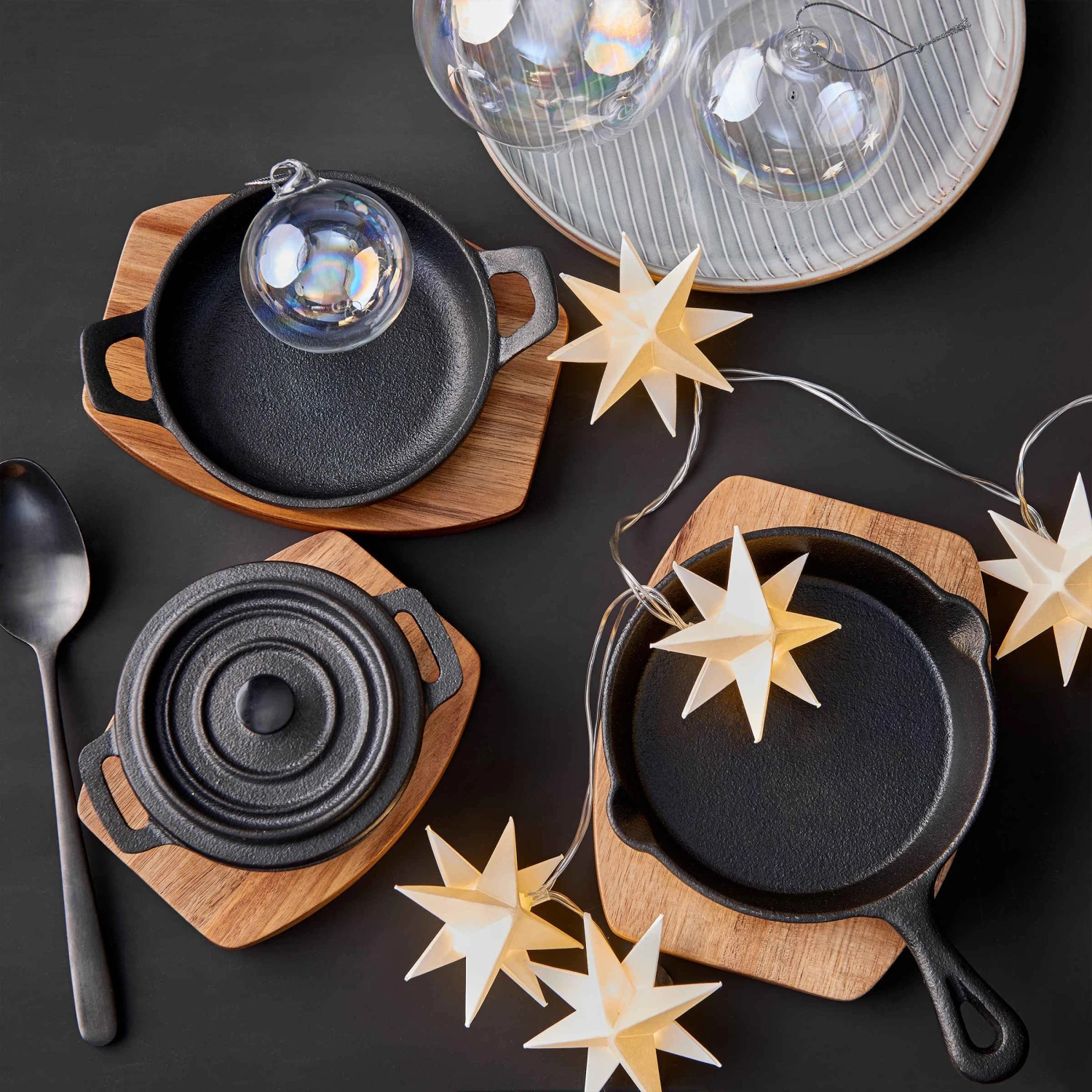 Mini-Serviertopf Mit Holzuntersetzer L 14 X B 11cm HOT IRON In Schwarz 7 Mini-Serviertopf Mit Holzuntersetzer L 14 X B 11cm HOT IRON In Schwarz - Image 7