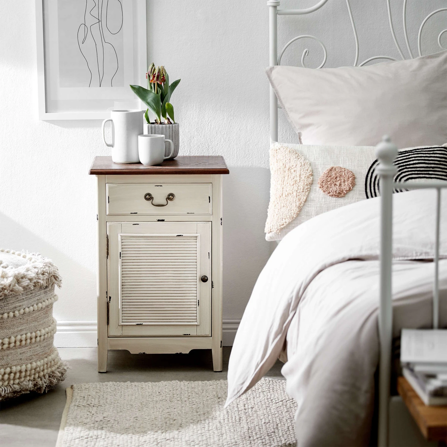 Nachttisch CABOTT COVE In Creme-Braun 2 Nachttisch CABOTT COVE In Creme-Braun - Image 2