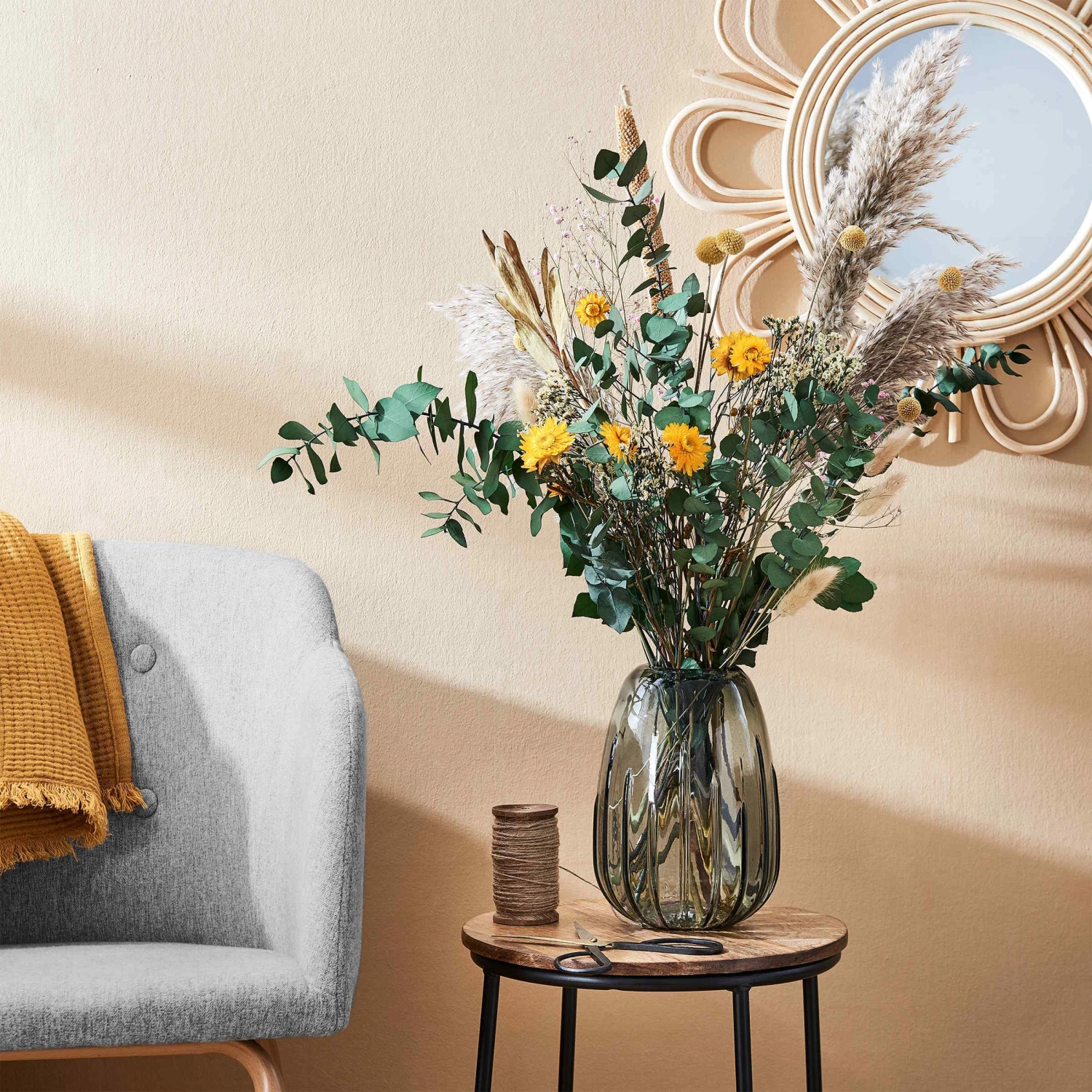 Trockenblumen Craspedia Länge 70cm FLOWER MARKET In Gelb 2 Trockenblumen Craspedia Länge 70cm FLOWER MARKET In Gelb - Image 2